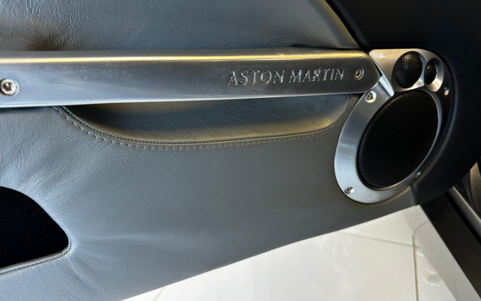 Aston Martin Vanquish 5.9 2dr Silver #39
