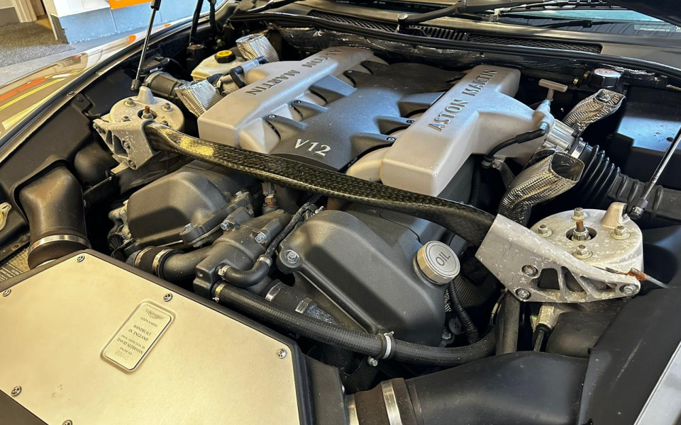 Aston Martin Vanquish 5.9 2dr Silver #47