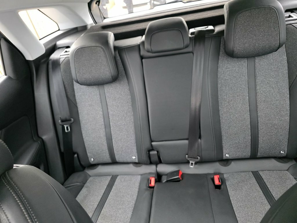 Peugeot 3008 1.5L Allure Grey #5
