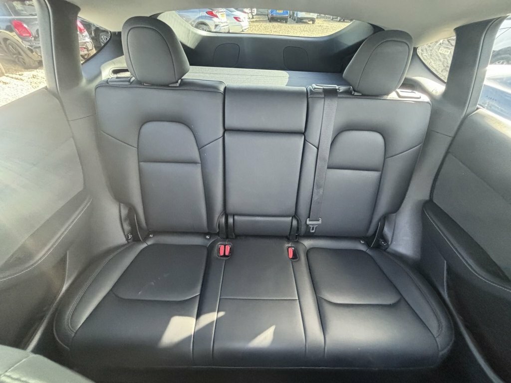 Tesla Model Y Suv LG73PRU White #5