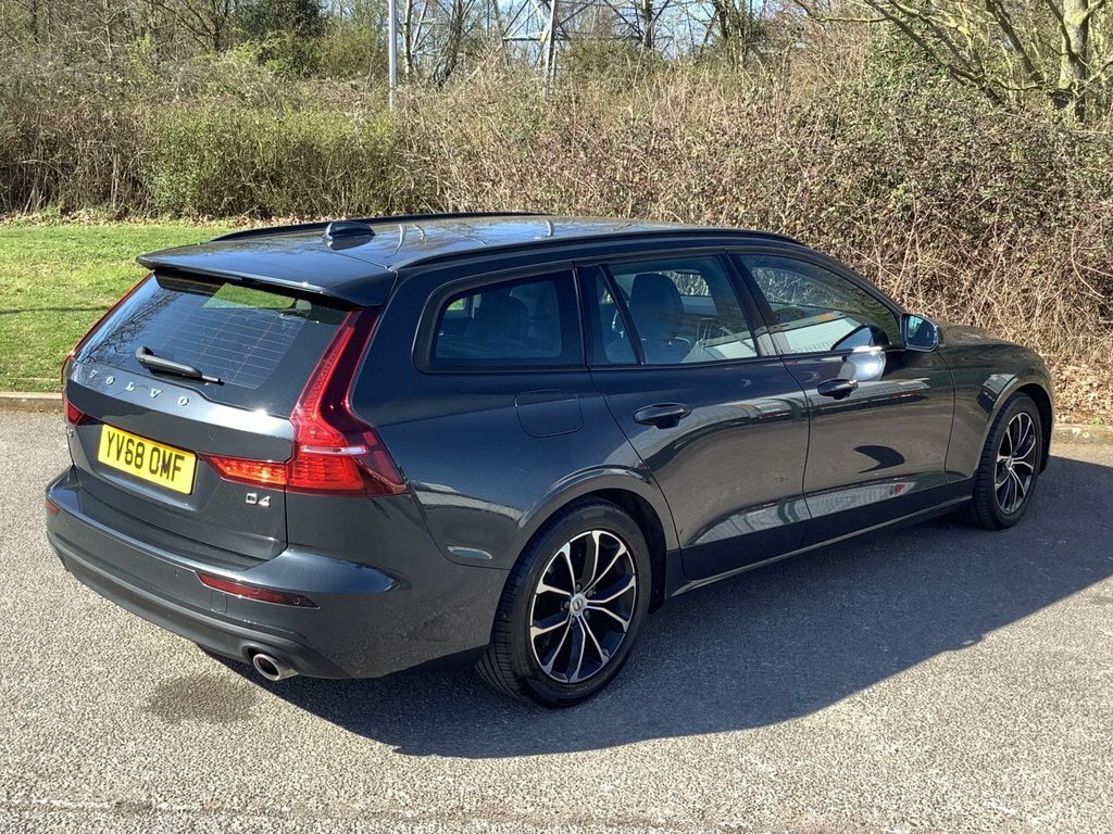 Volvo V60 2L Momentum YV68OMF Grey #6