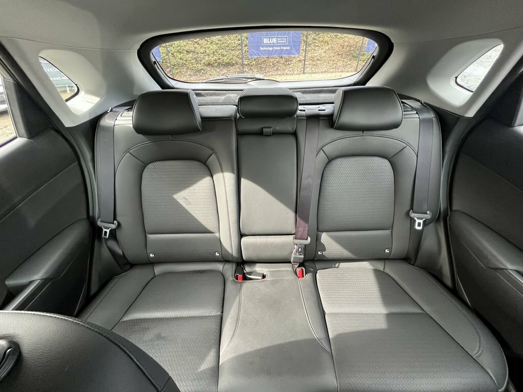 Hyundai Kona Suv ST69FSZ Grey #5