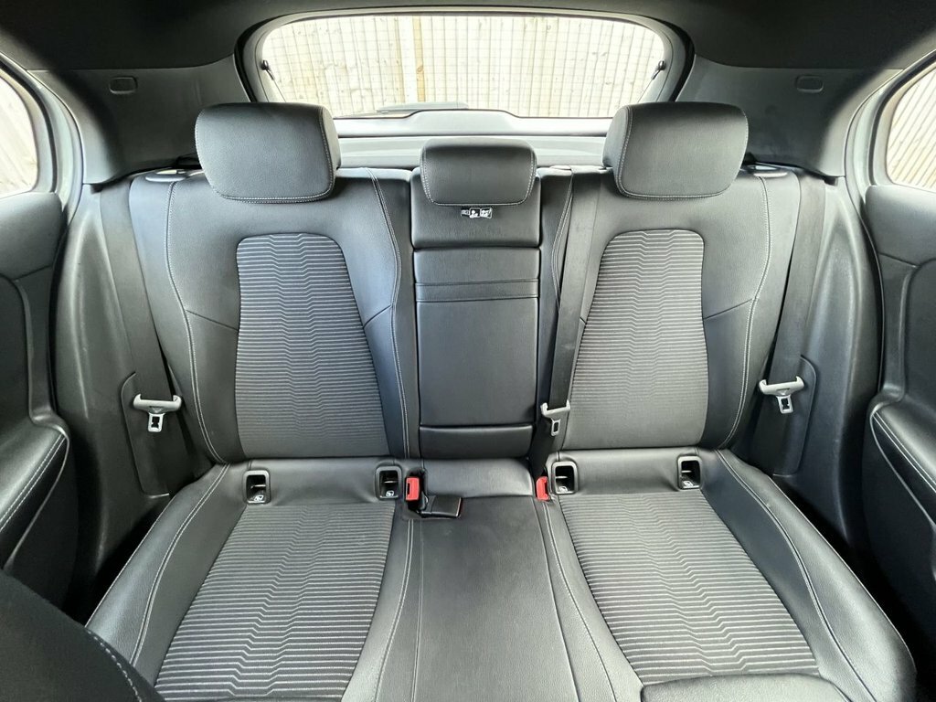 Mercedes-Benz A Class 1.3L Sport KO69LXB White #5