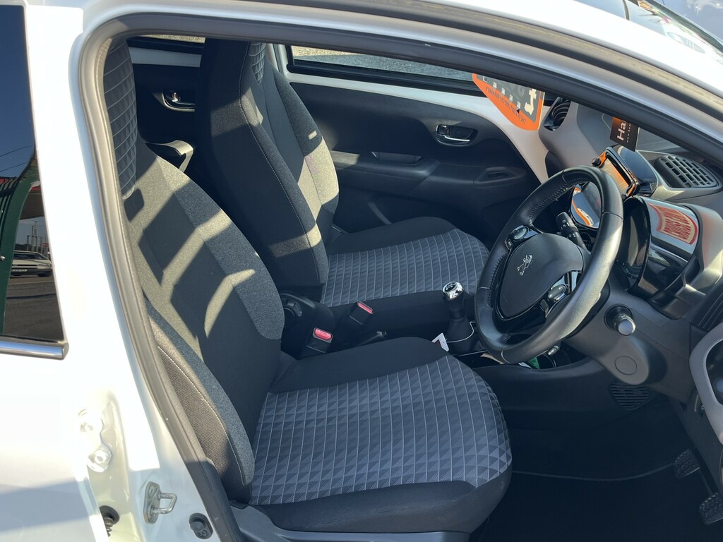 Peugeot 108 1.0 Allure ET21VRP White #6