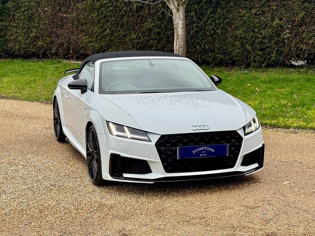 Audi TT 2.0 Tfsi 40 Black Edition Roadster S Tr EJ69ABU White #5