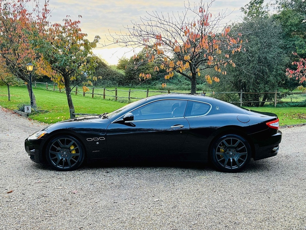 Maserati GranTurismo 4.2 V8 Coupe Euro 6 405 Ps Black #5