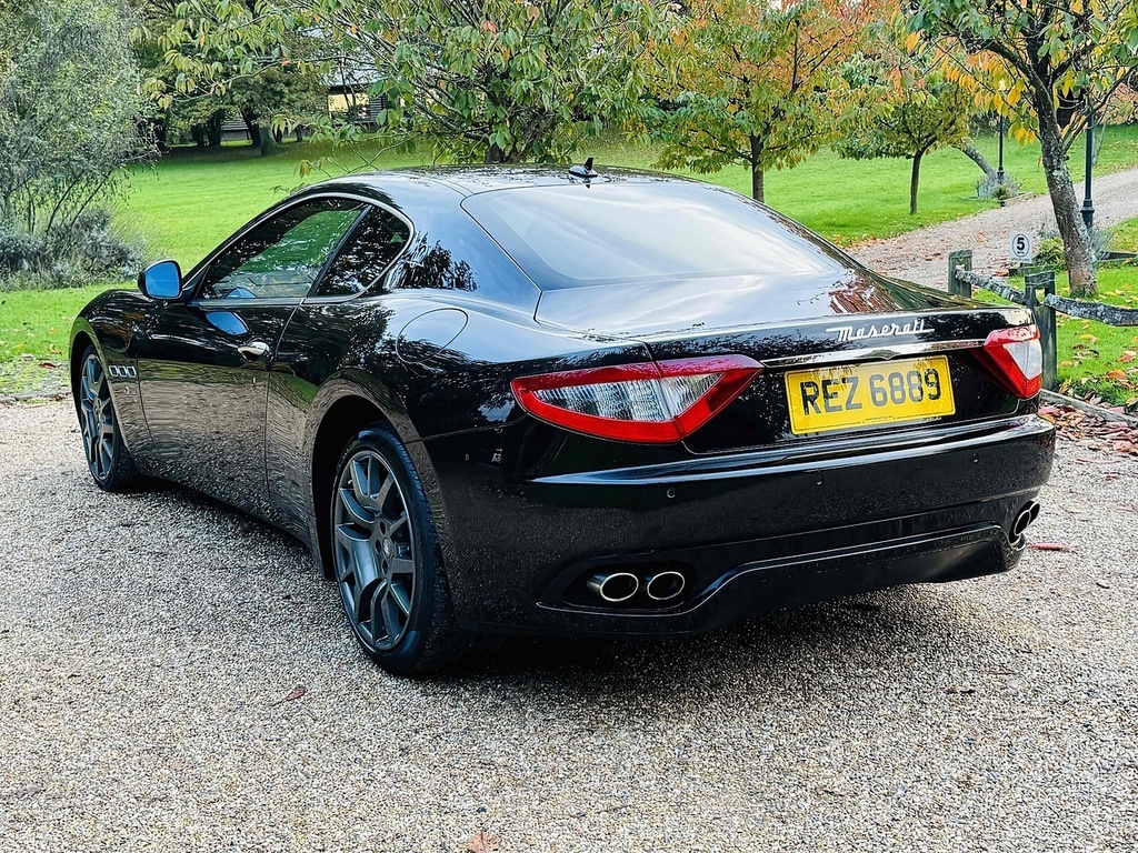 Maserati GranTurismo 4.2 V8 Coupe Euro 6 405 Ps Black #6