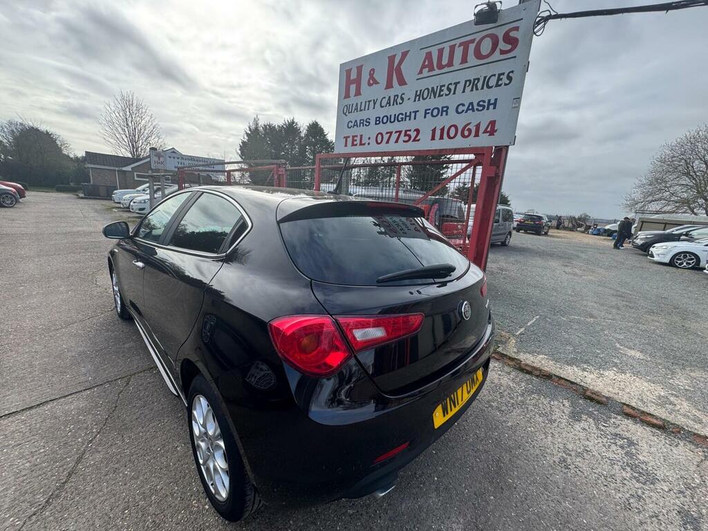 Alfa Romeo Giulietta Hatchback 1.6 Jtdm-2 Tecnica Euro 6 Ss 201 Black #4