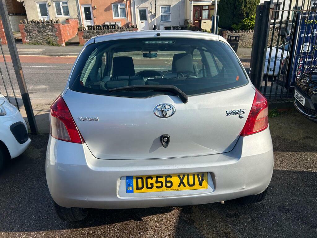 Toyota Yaris 1.3 Vvt-i T3 Silver #5