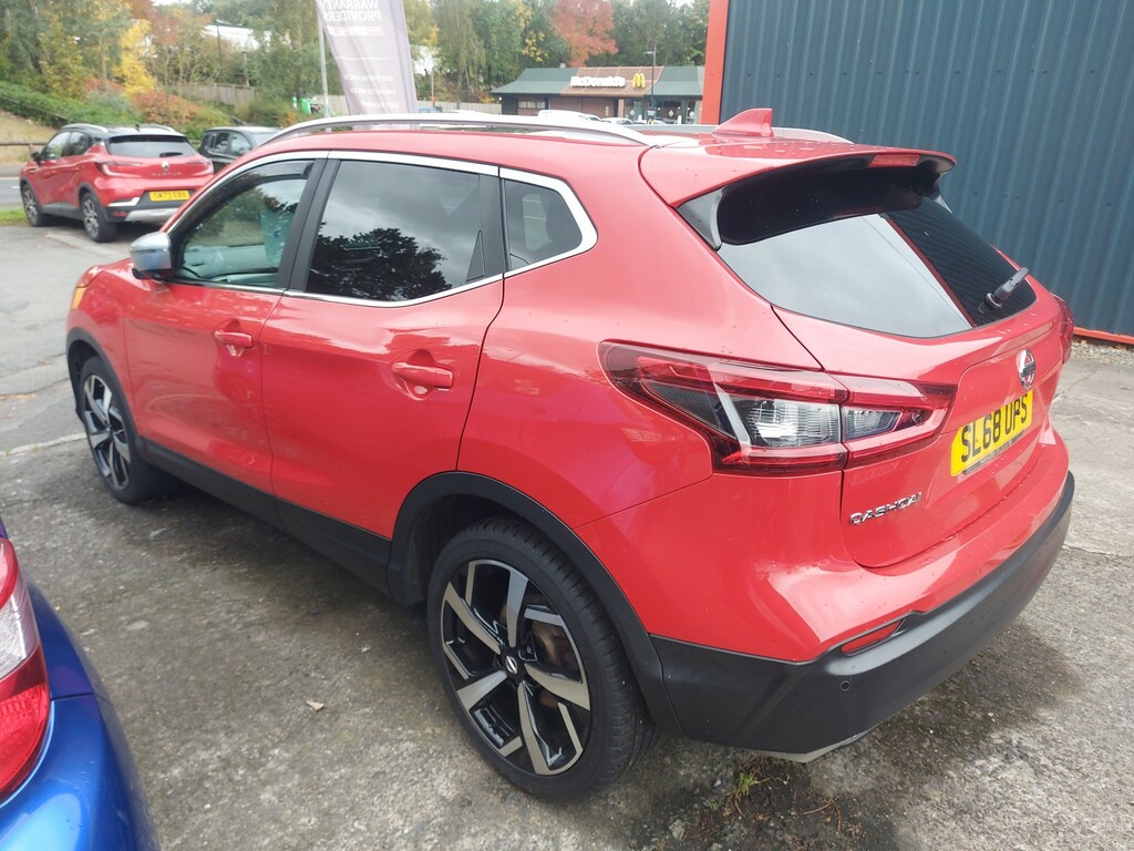 Nissan Qashqai 1.5 Dci Tekna 2018 SL68UPS Red #5