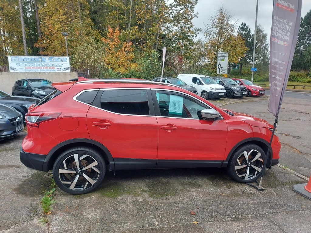 Nissan Qashqai 1.5 Dci Tekna 2018 SL68UPS Red #2