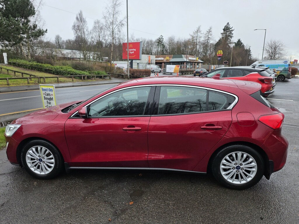 Ford Focus 1.0 T Ecoboost Titanium 2018 SK68KBU Red #4