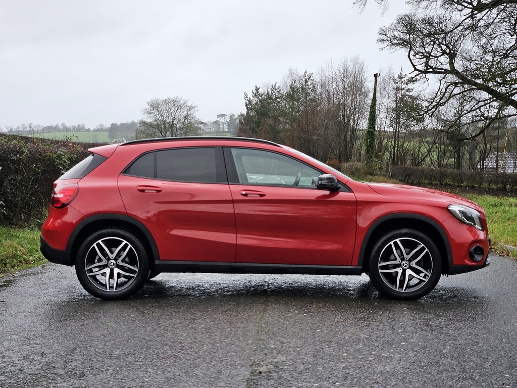 Mercedes-Benz GLA Class 1.6 Gla180 Gpf Urban Edition Suv 7G-dct SL69OAS Red #6
