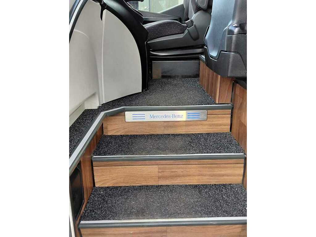 Mercedes-Benz Starline 690 Silver #1