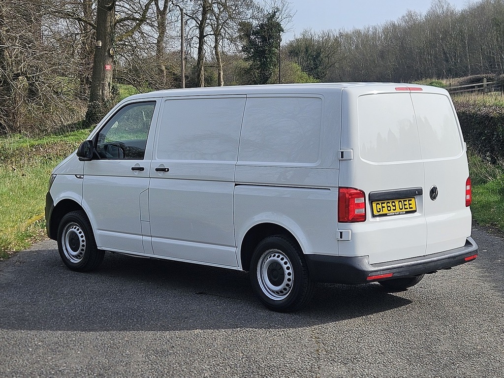 Volkswagen Transporter 2.0 Tdi T28 Startline Panel Van GF69OEE White #2