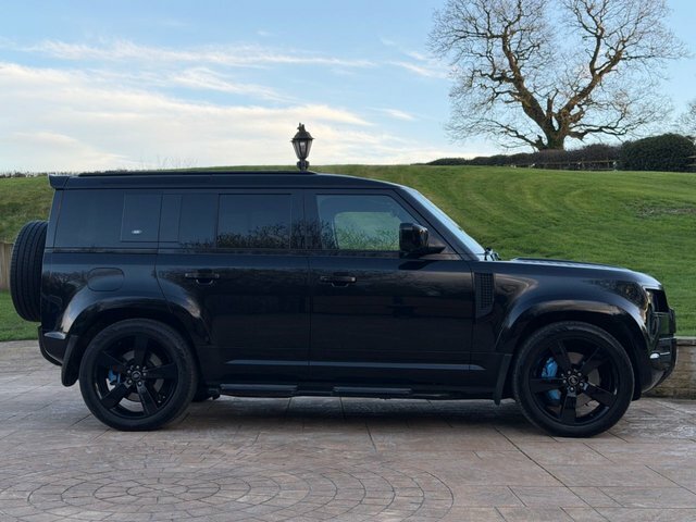 Land Rover Defender 2021 3.0 D300 Mhev Hse Suv 4Wd Eur FX21VGO Black #3