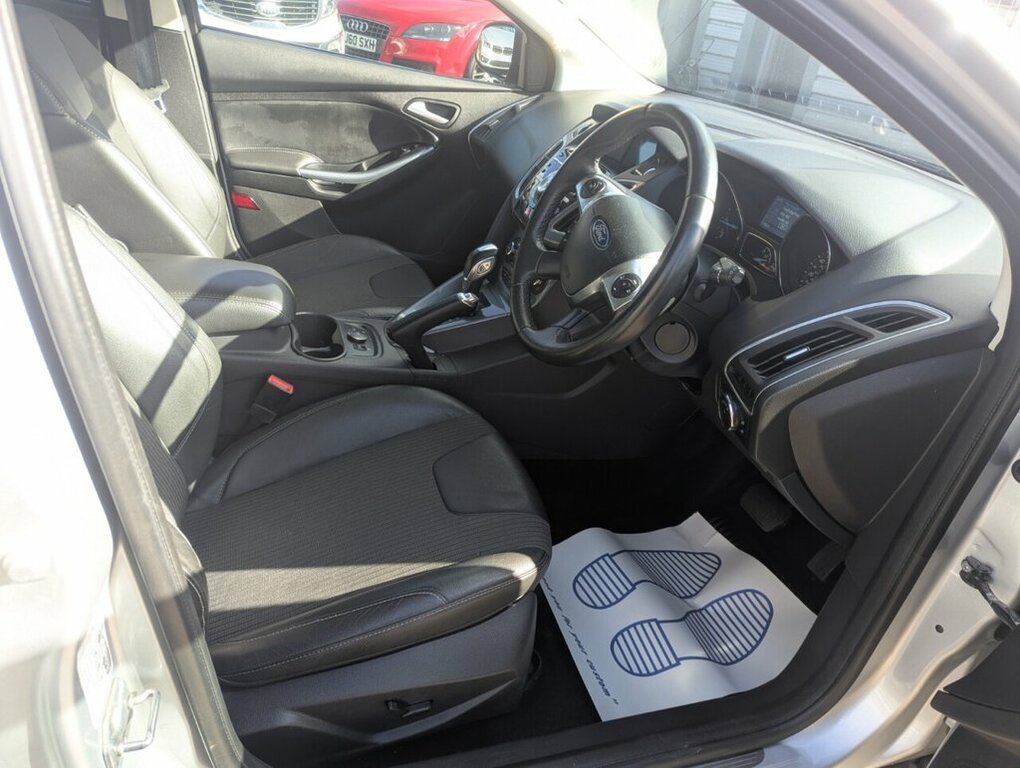 Ford Focus 2L Titanium X Silver #4