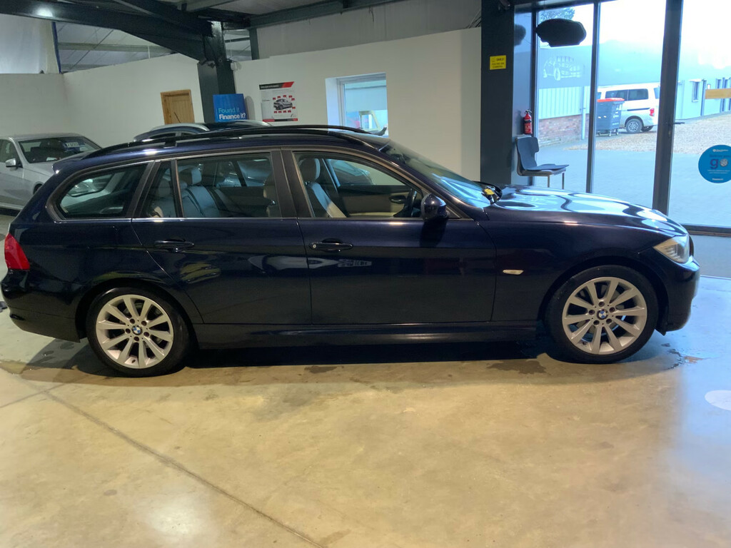 BMW 3 Series 320D Se Estate Blue #2