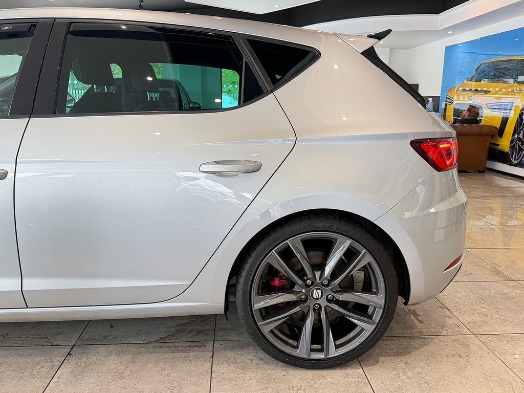 Seat Leon Tsi Cupra 300 Hatchback 2.0 HK17JVR Silver #5