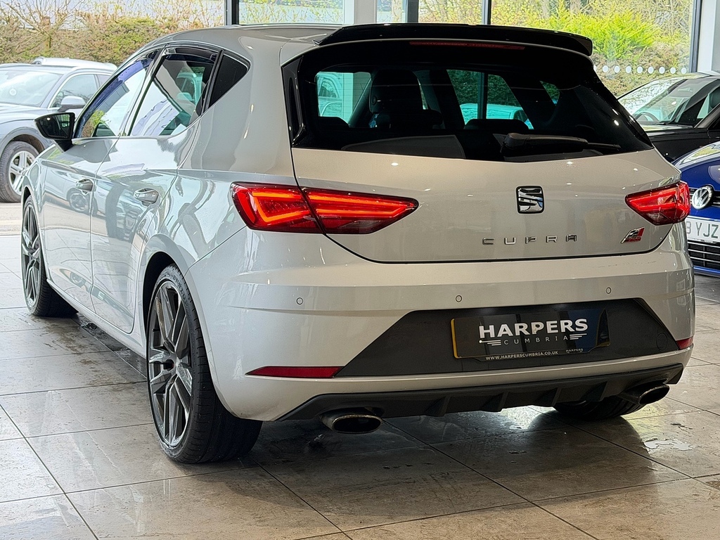 Seat Leon Tsi Cupra 300 Hatchback 2.0 HK17JVR Silver #4