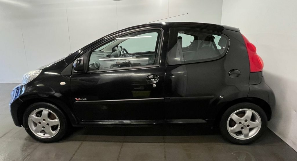 Peugeot 107 1L Envy Black #5