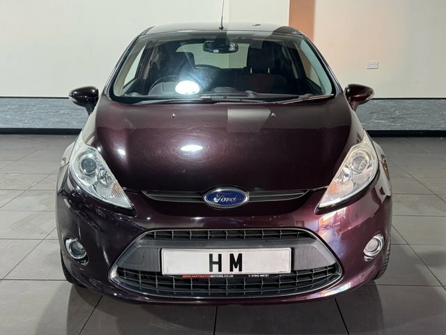 Ford Fiesta 1.4 Titanium Hatchback 133 G Km NA09AYU Red #2