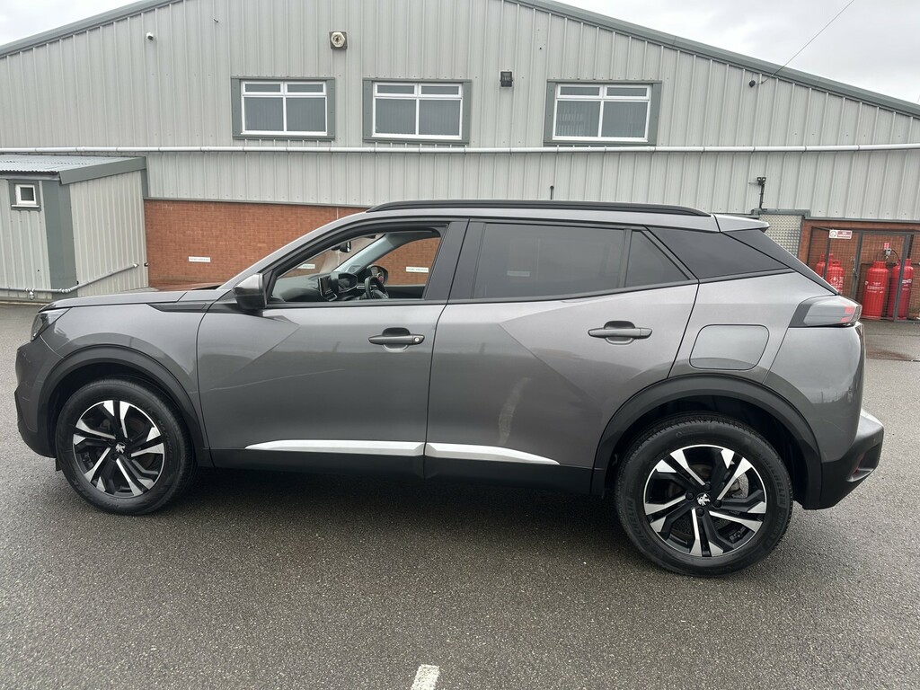 Peugeot 2008 Suv 1.2 Puretech Allure Premium 202121 SD21XSP Grey #3