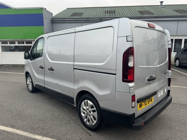 Renault Trafic 2.0 Dci Energy 28 Sport Nav Panel Van M MF70SFN Silver #6