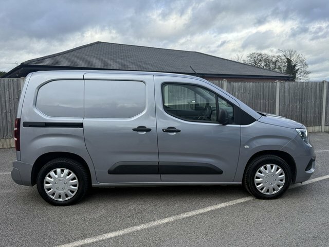 Vauxhall Combo 1.5 Turbo D 2000 Sportive Panel Van Man VU70ZYR Grey #2