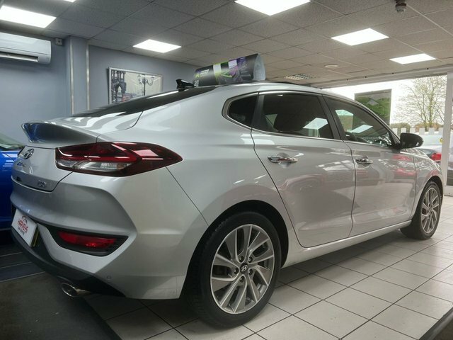 Hyundai I30 1.0 T-gdi Premium Se Fastback Eu Silver #2