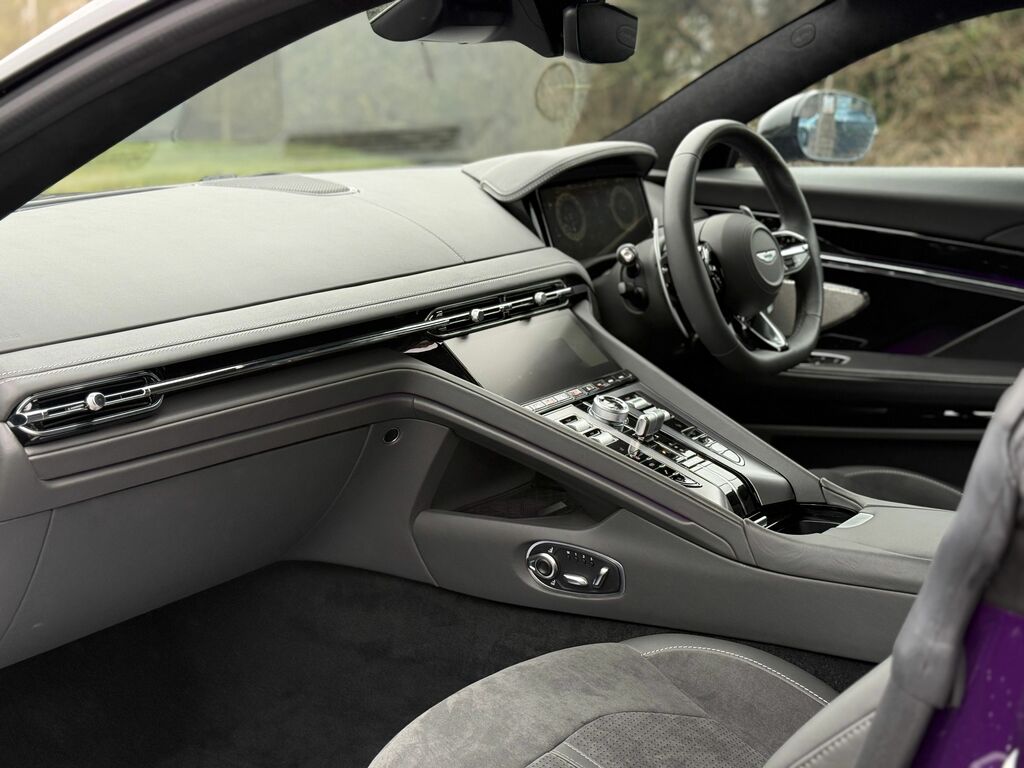 Aston Martin DB12 4.0 V8 Coupe #34
