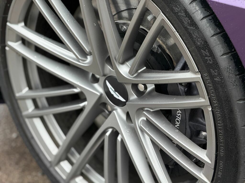 Aston Martin DB12 4.0 V8 Coupe #33