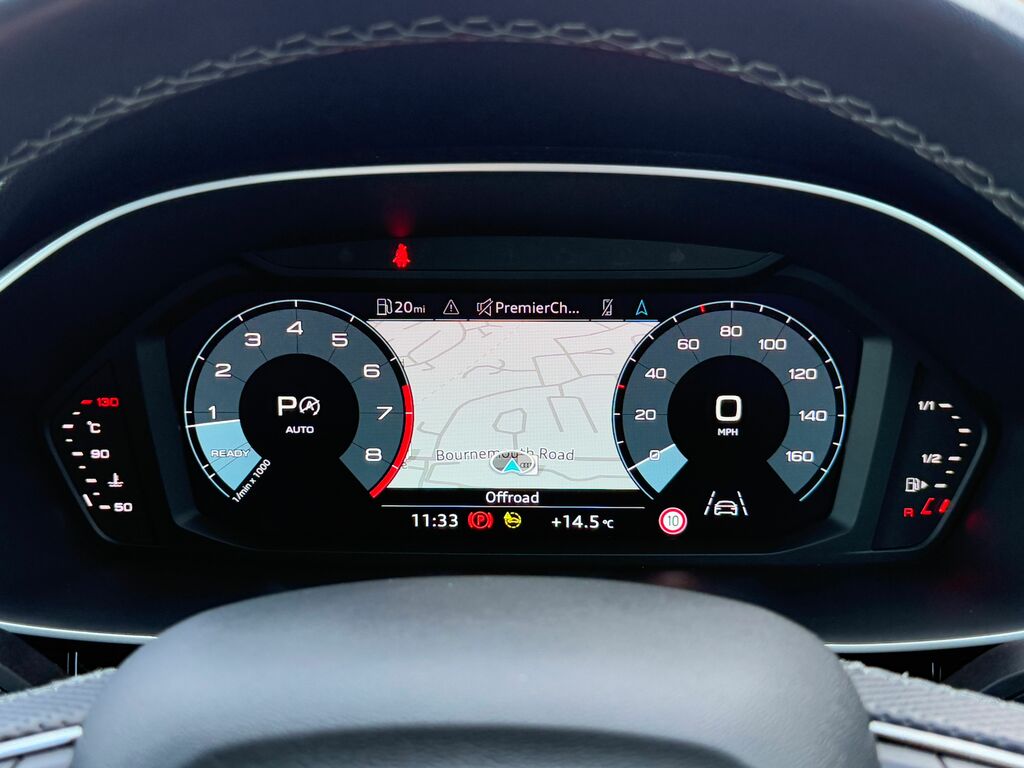 Audi Q3 S Line DA23JUC Black #5