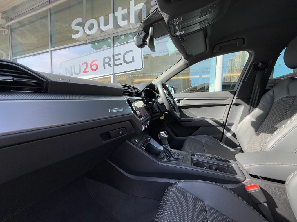 Audi Q3 S Line DA23JUC Black #6