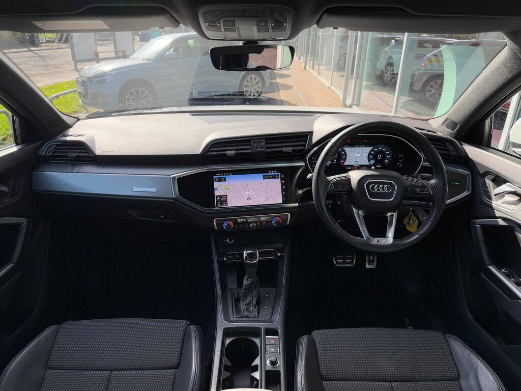 Audi Q3 S Line DA23JUC Black #3