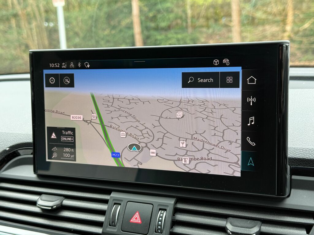 Audi Q5 Black Edition YY74DYB Black #3