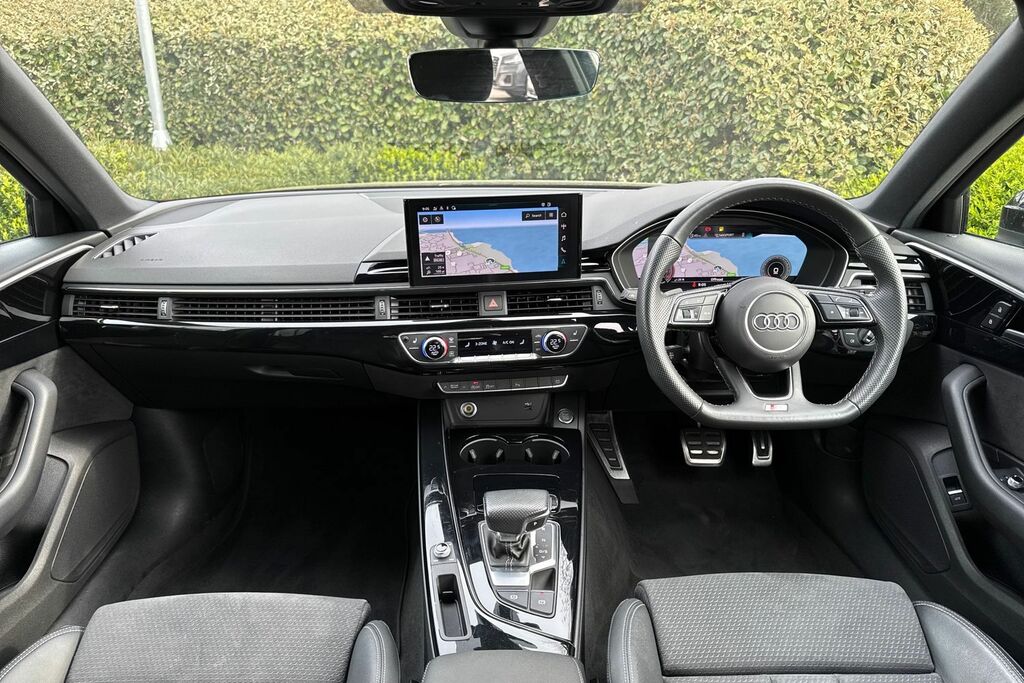 Audi A4 Black Edition YP73XTO Black #2