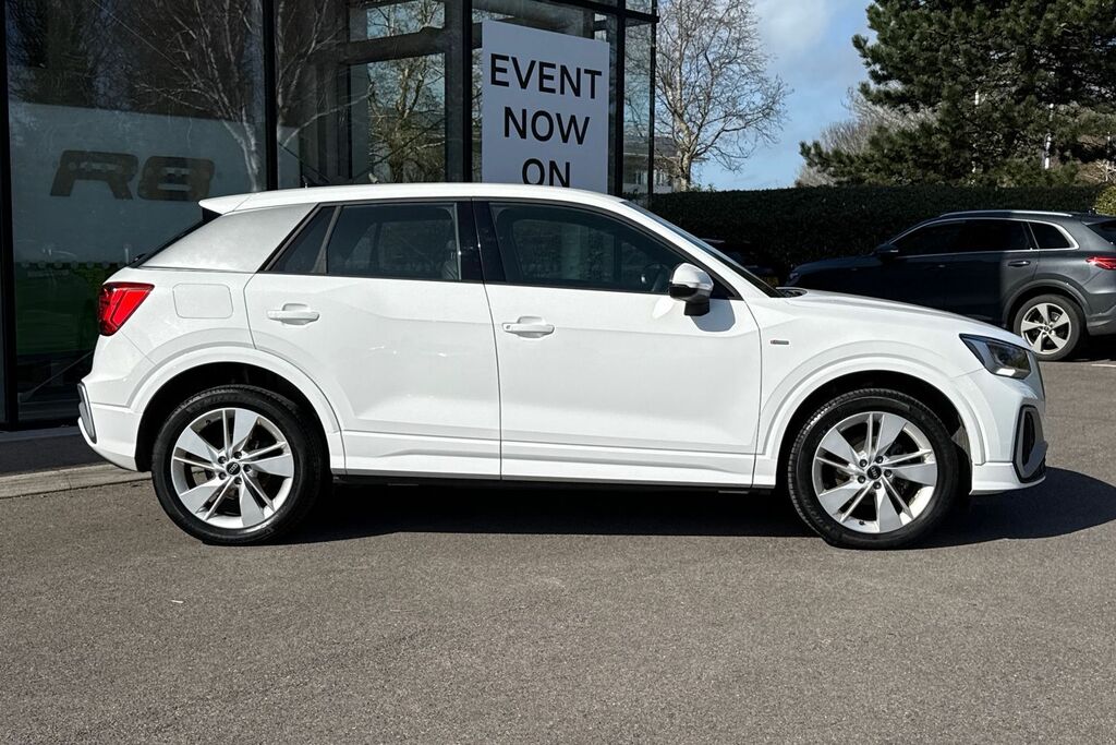 Audi Q2 S Line WG72XKA Black #2
