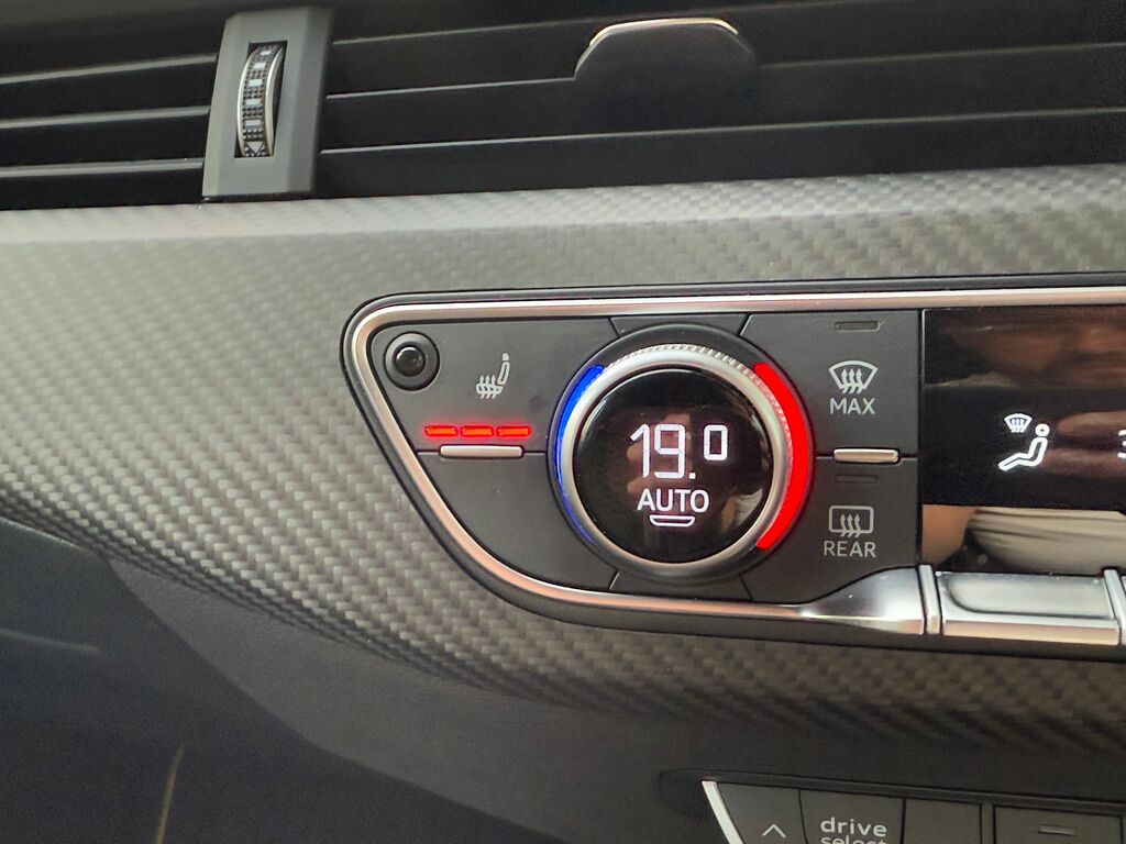 Audi RS4 Avant Petrol HG25MMX Black #6