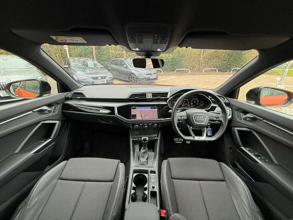 Audi Q3 Black Edition Black #4