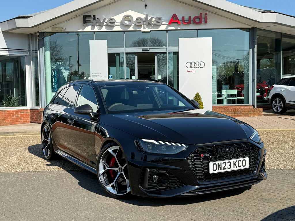 Audi RS4 Competition Black