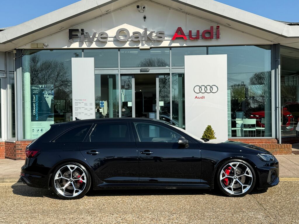 Audi RS4 Competition Black #2