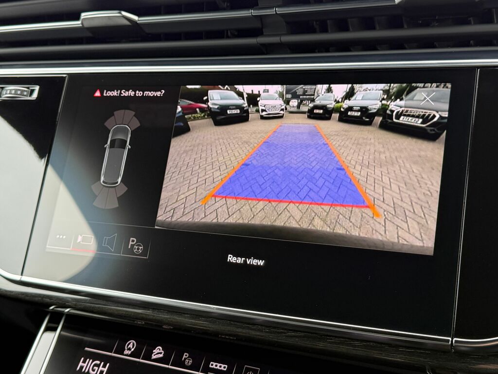 Audi Q7 Black Edition DG22CCN Brown #4