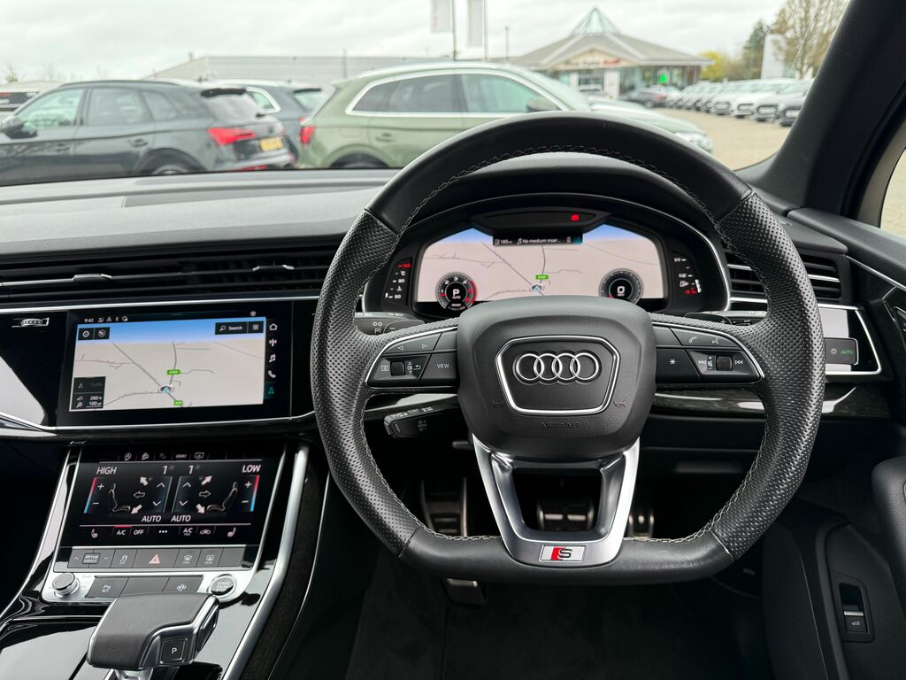 Audi Q7 Black Edition DG22CCN Brown #6