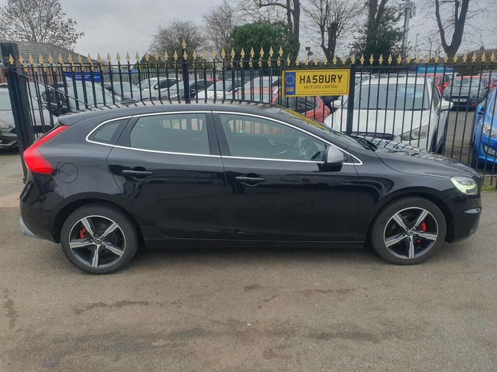 Volvo V40 2.0 D2 R-design Nav Plus Hatchback Manu CX68FNG Black #4