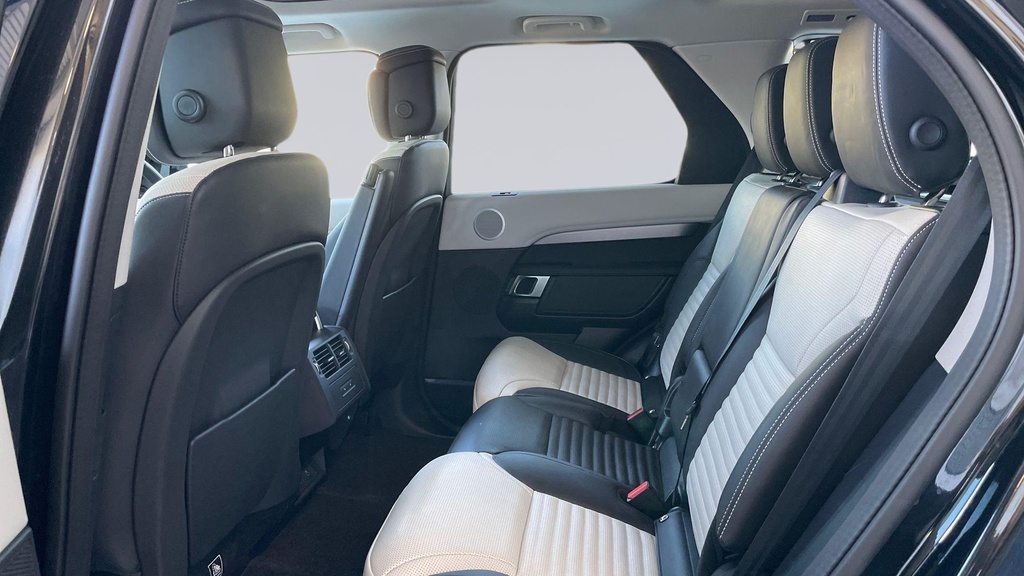 Land Rover Discovery D350 Dynamic Hse Santorini Black PF75FGZ Black #4