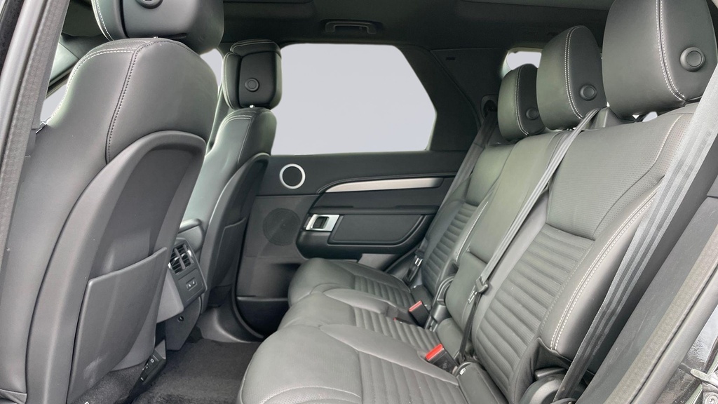 Land Rover Discovery D350 Dynamic Hse Santorini Black KK24GVU Black #4
