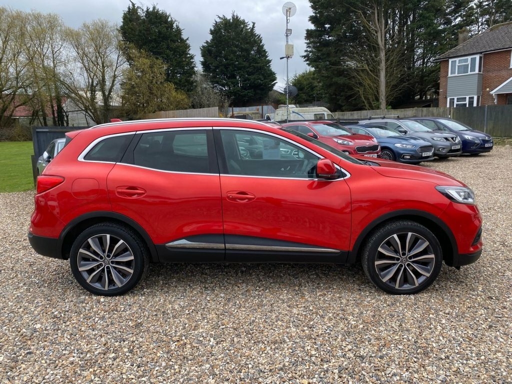 Renault Kadjar 1.3L Iconic NY19OCR Red #4