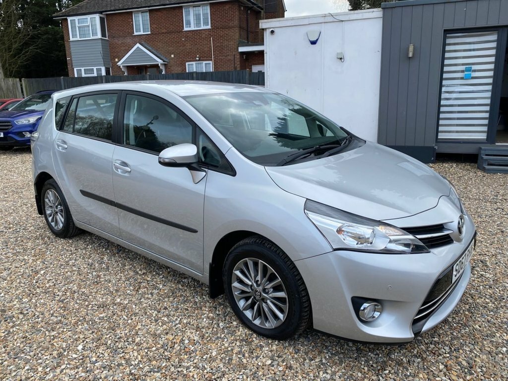 Toyota Verso 1.6L Icon Silver #2