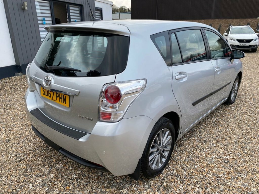 Toyota Verso 1.6L Icon Silver #5